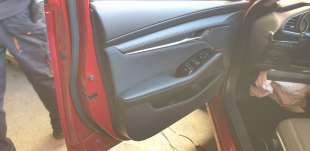 Recambio de elevalunas delantero izquierdo para mazda 3 sedán (bp) 2019- evolution referencia OEM IAM BCJH59590A  