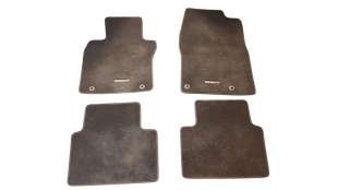 Recambio de juego alfombrillas para mazda 3 sedán (bp) 2019- evolution referencia OEM IAM BDELV0320A  