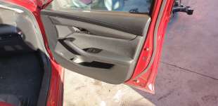 Recambio de elevalunas delantero derecho para mazda 3 sedán (bp) 2019- evolution referencia OEM IAM BCJH58590A  