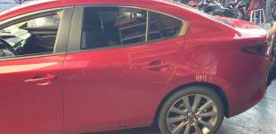 Recambio de puerta trasera izquierda para mazda 3 sedán (bp) 2019- evolution referencia OEM IAM BCY07302XE  