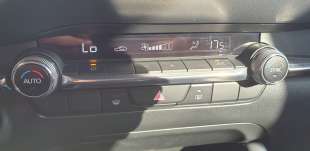 Recambio de mando climatizador para mazda 3 sedán (bp) 2019- evolution referencia OEM IAM BDEL61190A  