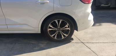 Recambio de mangueta trasera izquierda para ford kuga 2019- hybrid st-line x referencia OEM IAM LX615A969BE  