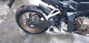 Recambio de basculante para honda cb 650r 2018- referencia OEM IAM 52200MKND50  