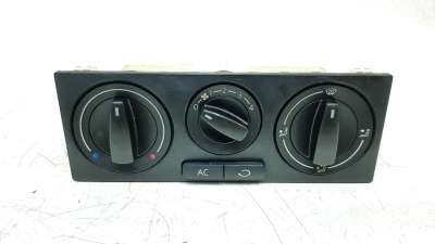 Recambio de mando climatizador para volkswagen golf iv berlina (1j1) 1997-2003 básico referencia OEM IAM 1J0820045F EPKVW000 