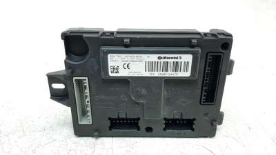 Recambio de caja reles / fusibles para renault clio iv 2012- referencia OEM IAM 284B10447R  