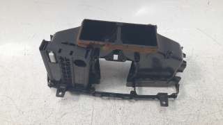 Recambio de rejilla aireadora para renault laguna iii 2007-2016 dynamique referencia OEM IAM 275000001R  