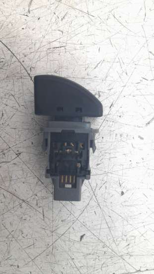 Recambio de warning para toyota c-hr 2016- hybrid gr sport referencia OEM IAM RH7140H7   2