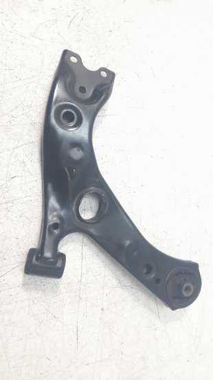 Recambio de brazo suspension delantero derecho para toyota c-hr 2016- hybrid gr sport referencia OEM IAM 4806810130  