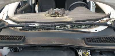 Recambio de brazo limpia delantero derecho para ford kuga 2019- st-line referencia OEM IAM 2303597  