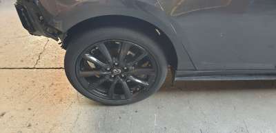 Recambio de amortiguador trasero derecho para mazda 3 berlina (bp) 2019- evolution referencia OEM IAM BCKE28700E  