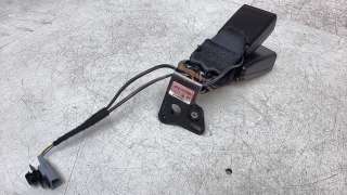 Recambio de enganche cinturon trasero izquierdo para renault clio iv 2012- referencia OEM IAM 818170058R  