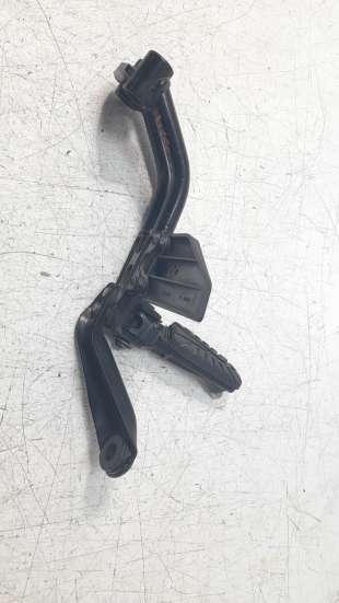 Recambio de estribo lateral para ktm 390 duke 2016- 390 duke referencia OEM IAM 9300303900   2