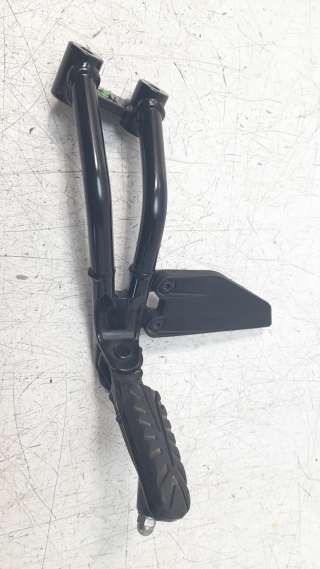 Recambio de estribo lateral para ktm 390 duke 2016- 390 duke referencia OEM IAM 93003150033  