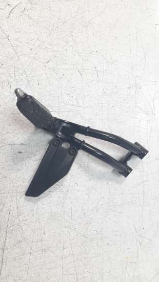 Recambio de estribo lateral para ktm 390 duke 2016- 390 duke referencia OEM IAM 93003150033   2