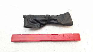 Recambio de herramientas para audi q7 4mg 2019- referencia OEM IAM 8K0860251B   2