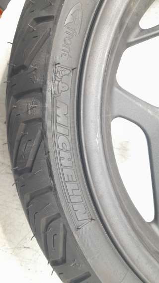 Recambio de llanta delantera para honda pcx 125 2020- referencia OEM IAM 44650K1YK00ZA  