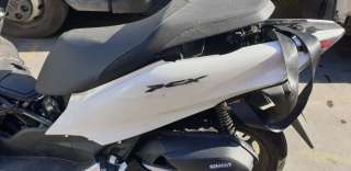 Recambio de moldura para honda pcx 125 2020- referencia OEM IAM 83650K1YJ50ZL  