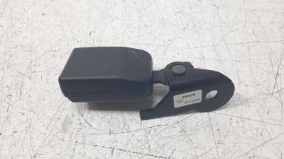 Recambio de enganche cinturon trasero derecho para renault laguna iii 2007-2016 dynamique referencia OEM IAM 817333220002R  
