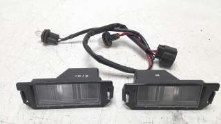 Recambio de piloto matricula para hyundai ioniq 2016- referencia OEM IAM 92501G2000  