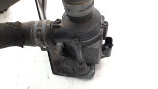Recambio de bomba agua para audi q7 4mg 2019- referencia OEM IAM 8K0819147A  