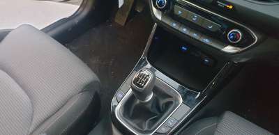 Recambio de pomo palanca cambio para hyundai i30 (pd) 2017- tecno mild-hybrid referencia OEM IAM 43700G3110TRY  