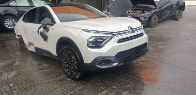 Recambio de morro completo para citroën c4 x 2022- e-shine referencia OEM IAM 167761091T  