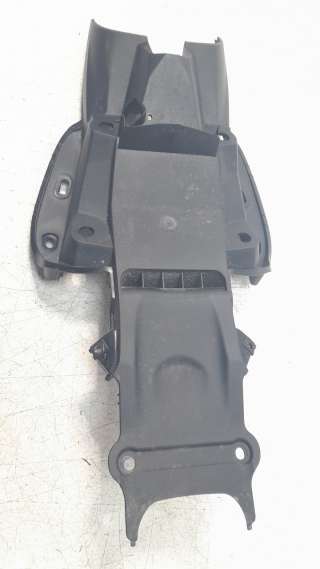 Recambio de moldura para honda cb125 r 2017- referencia OEM IAM 80131K98E00  