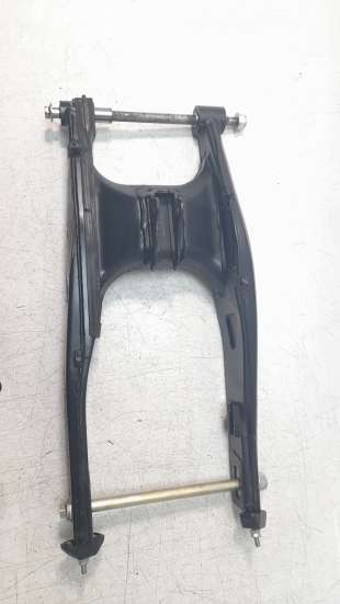 Recambio de puente trasero para honda cb125 r 2017- referencia OEM IAM 52200K98E20  