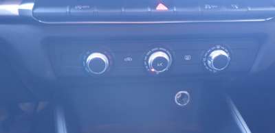 Recambio de mando calefaccion / aire acondicionado para audi a3 sportback (8va) 2012-2016 attraction referencia OEM IAM 8V082004