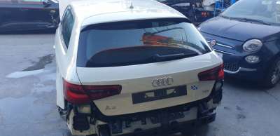 Recambio de porton trasero para audi a3 sportback (8va) 2012-2016 attraction referencia OEM IAM 8V4827025D  