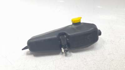 Recambio de deposito limpia para dacia sandero 2012- stepway referencia OEM IAM 289102837R  