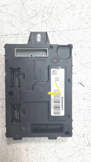 Recambio de caja reles / fusibles para dacia sandero 2012- stepway referencia OEM IAM 284B10447R  