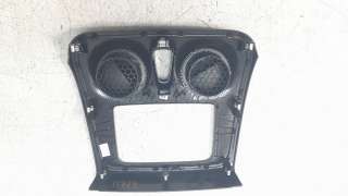 Recambio de rejilla aireadora para dacia sandero 2012- stepway referencia OEM IAM 682603655R  