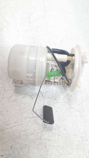 Recambio de bomba combustible para dacia sandero 2012- stepway referencia OEM IAM 172021904R 0974752990003  2