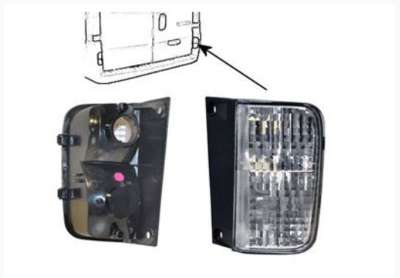 Recambio de piloto marcha atras para renault trafic caja cerrada (ab 4.01) 2001- referencia OEM IAM 4412787  OP9324453
