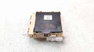 Recambio de caja reles / fusibles para toyota auris 2012-2019 active referencia OEM IAM 8273012X81   2