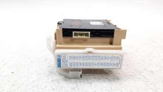 Recambio de caja reles / fusibles para toyota auris 2012-2019 active referencia OEM IAM 8273012X81  