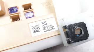 Recambio de caja reles / fusibles para toyota auris 2012-2019 active referencia OEM IAM 8273012X81  
