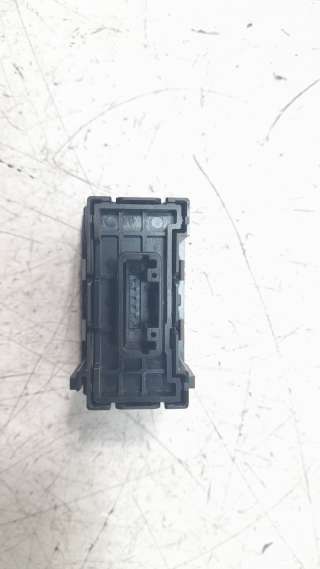 Recambio de interruptor para toyota rav4 2018- referencia OEM IAM 8497042090  