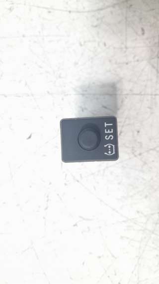 Recambio de interruptor para toyota rav4 2018- referencia OEM IAM 15A257  