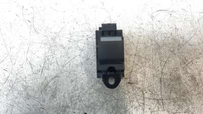 Recambio de mando elevalunas delantero derecho para jaguar f-pace 2015- 300 sport awd referencia OEM IAM GX7314717AC  