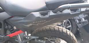 Recambio de moldura para honda crf 1100l africa twin 2019- africa twin referencia OEM IAM 83700MLNE00ZA  