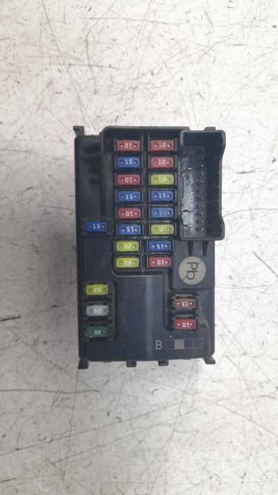 Recambio de caja reles / fusibles para hyundai ioniq 2016- referencia OEM IAM 91226G5190  