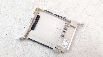 Recambio de caja reles / fusibles para toyota corolla (e21) 2019- hybrid style referencia OEM IAM 827301A020  