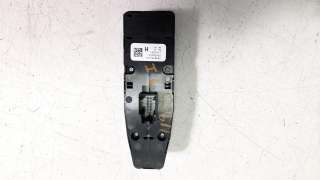 Recambio de mando elevalunas delantero izquierdo para bmw serie 1 lim. (f40) 2019- 120i referencia OEM IAM 61317948784  