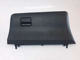 Recambio de guantera para toyota yaris 2017- hybrid feel referencia OEM IAM 555500D151  