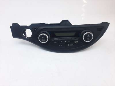 Recambio de mando climatizador para toyota yaris 2017- hybrid feel referencia OEM IAM 559000D800C3 559000D800C3 