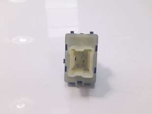 Recambio de mando elevalunas delantero derecho para dacia sandero iii 2020- expression referencia OEM IAM 254118044R IAF140017 E 2