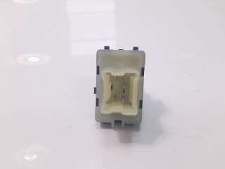 Recambio de mando elevalunas delantero derecho para dacia sandero iii 2020- expression referencia OEM IAM 254118044R IAF140017 E