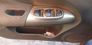 Recambio de mando elevalunas delantero izquierdo para nissan juke (f15) 2010-2019 ultimate edition referencia OEM IAM 254011KA0D